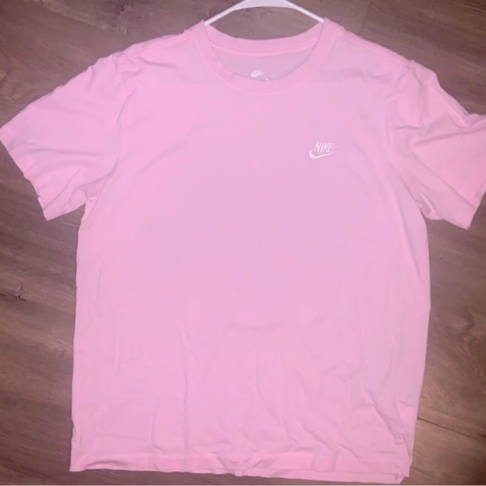 Mens Pink Nike Tee Shirt